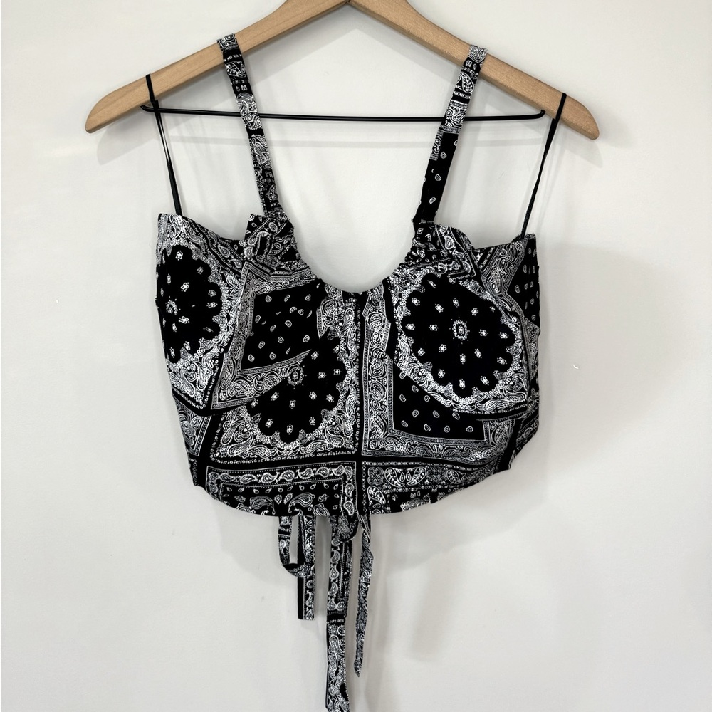 Soft Sport NWOT bandana print black tie back crop top size 2X